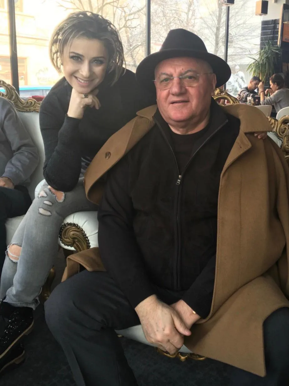 Mitică Dragomir, fost președinte lpf, alături de Anamaria Prodan